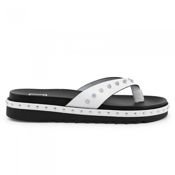 Tongs Blanches d'Anna Lublin 2