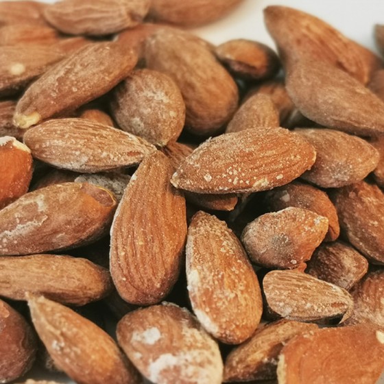 Amandes grillées au sel rose de l'Himalaya 150 gr